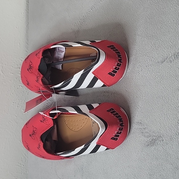 FOCO Women's Tampa Bay Buccanee Slip On Canvas Shoes - Picture 3 of 4